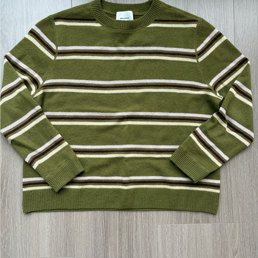 Reformation Boyfriend Cashmere Sweater, size M